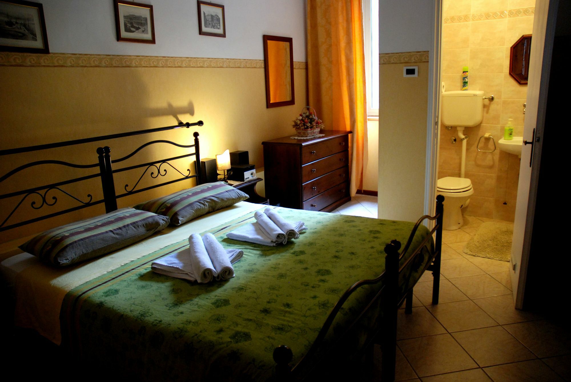 Affittacamere Girasole Triest Exterior foto
